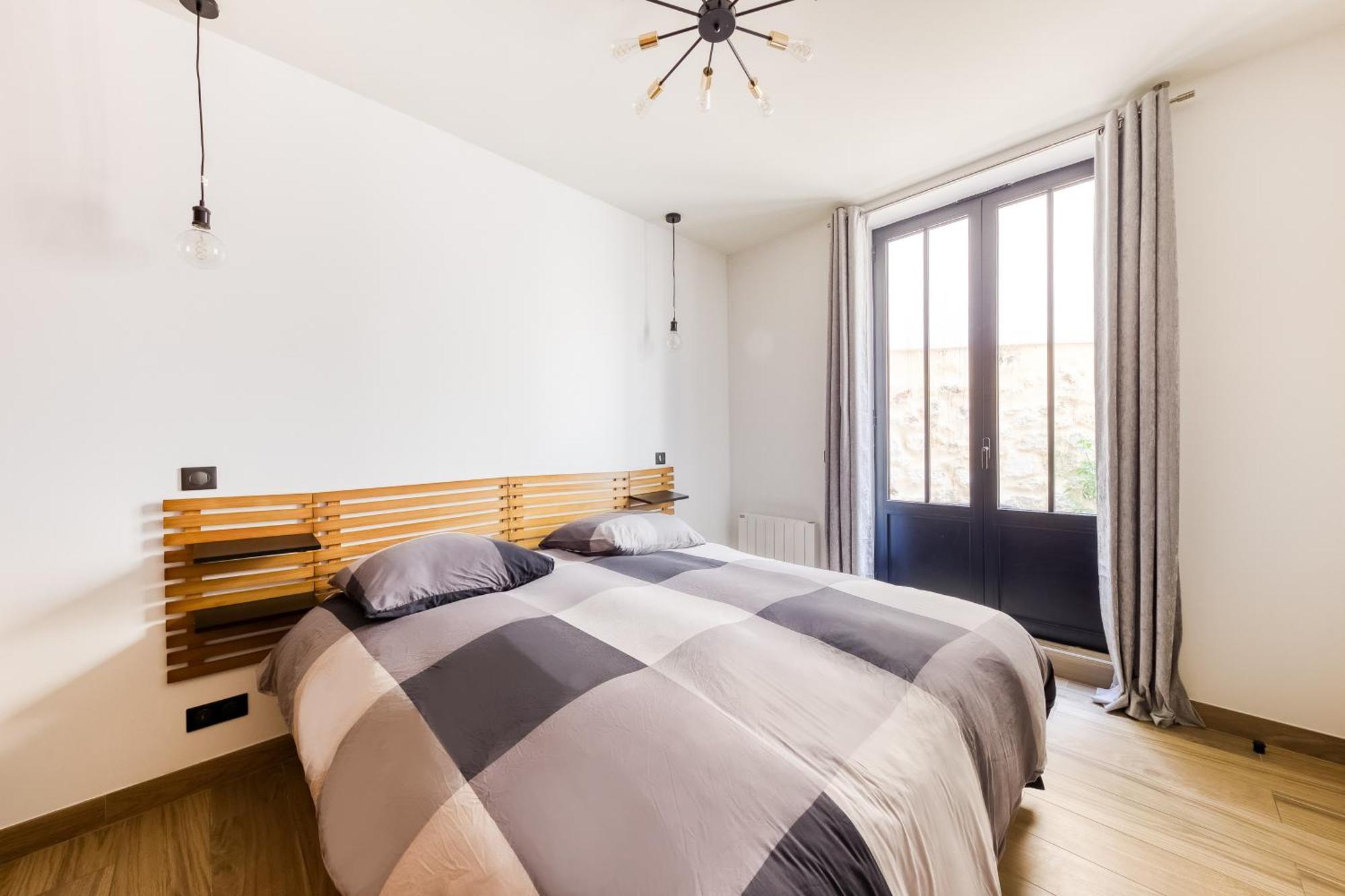 Parking Gratuit - Montmartre Charme & Patio Prive - Sacre-Coeur Metro Anvers Париж Екстериор снимка